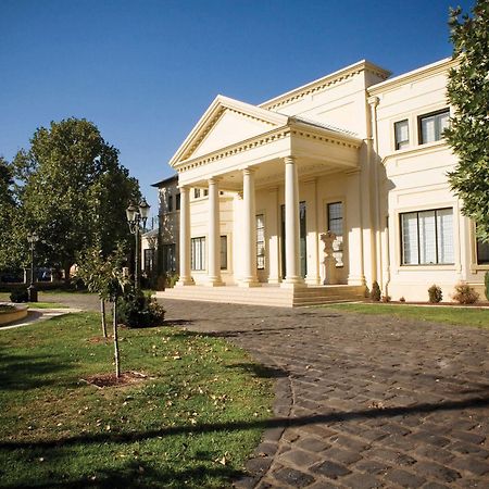 The Carrington Hotel Shepparton Esterno foto