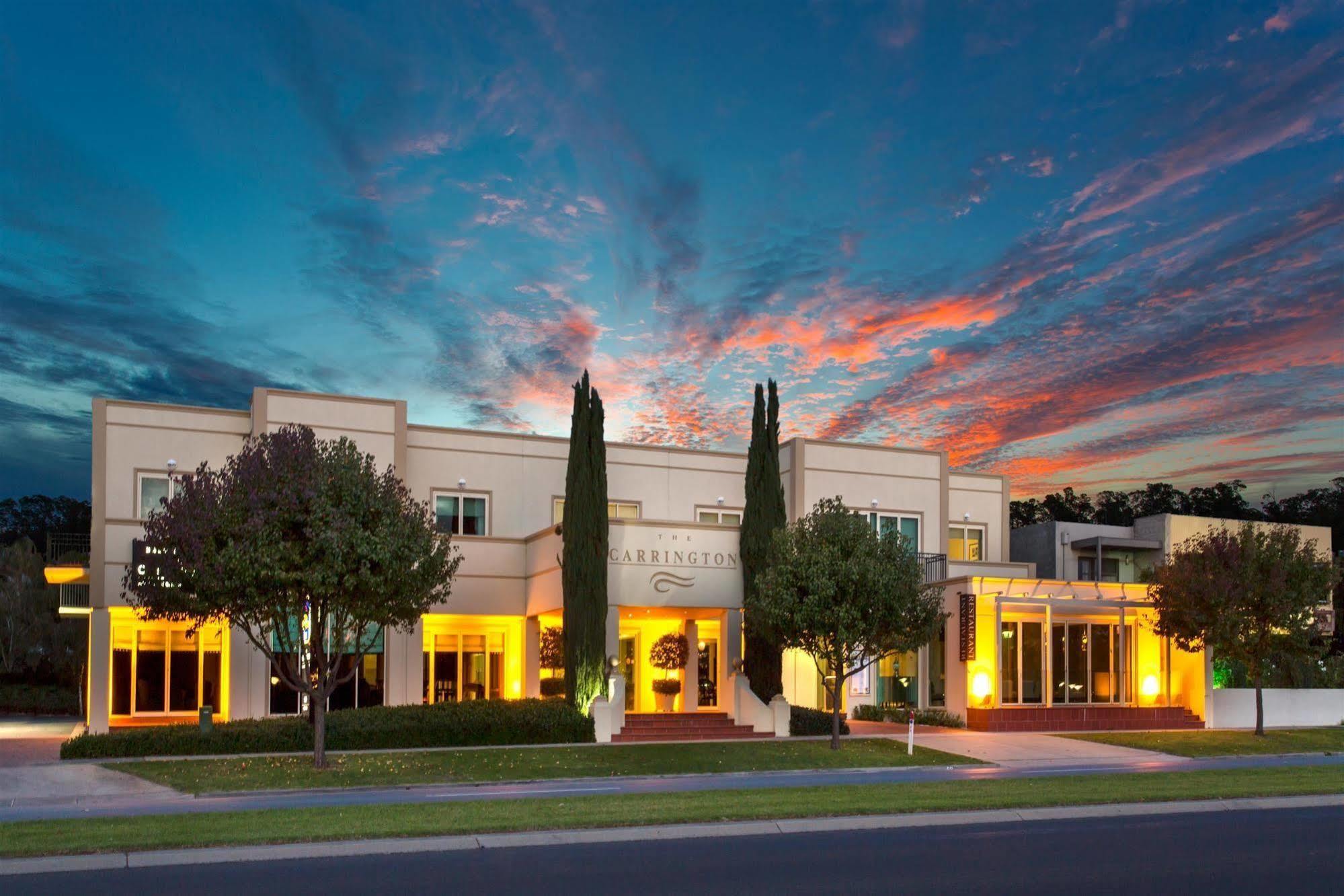 The Carrington Hotel Shepparton Esterno foto